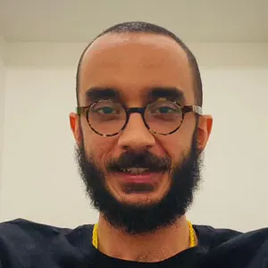 Dr. Carlos Eduardo